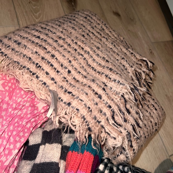 Scarf bundle! - Picture 6 of 6